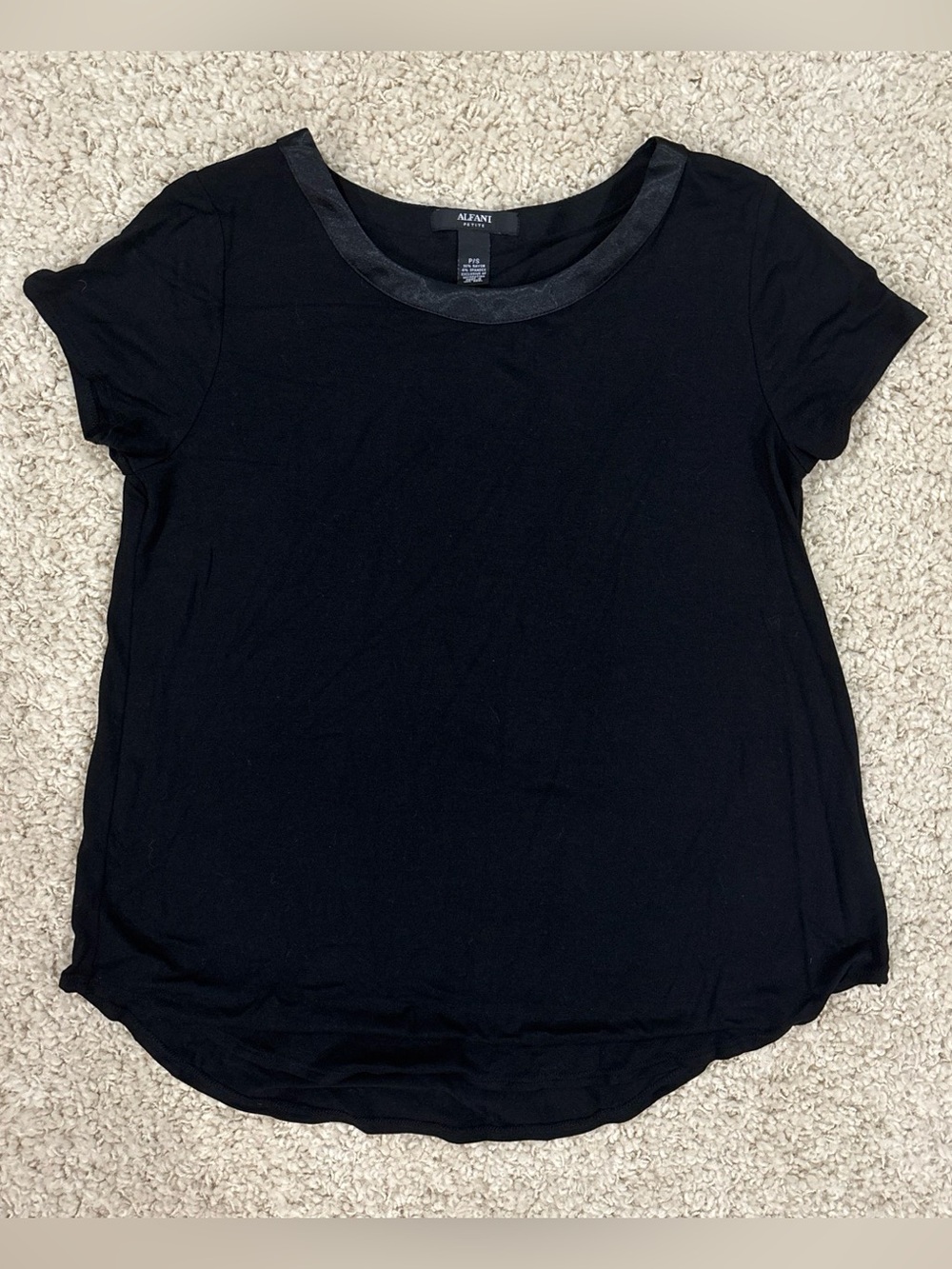 Alfani Women’s Petite Size Small Black Rayon Short Sleeve Tee w/ Satin Neck Trim